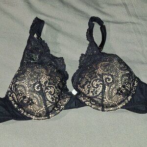 Lace Contour Plunge Bra